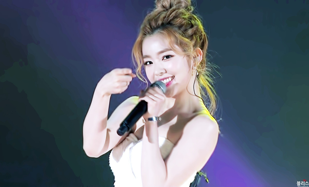 레드벨벳 똥머리 아이린.GIF | 인스티즈