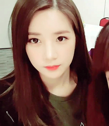 오늘자 에이핑크 브이앱(초롱이 위주).gif | 인스티즈