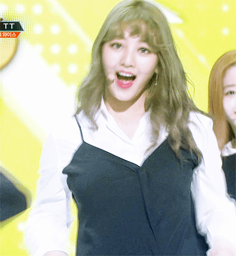 [트와이스] 엠카와 뮤뱅에서의 지효(움짤있음) | 인스티즈