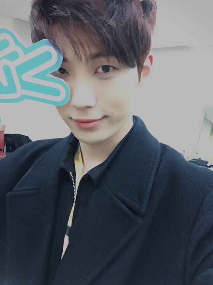 CJ에서 데뷔하는 남자 아이돌 그룹 멤버.jpg | 인스티즈