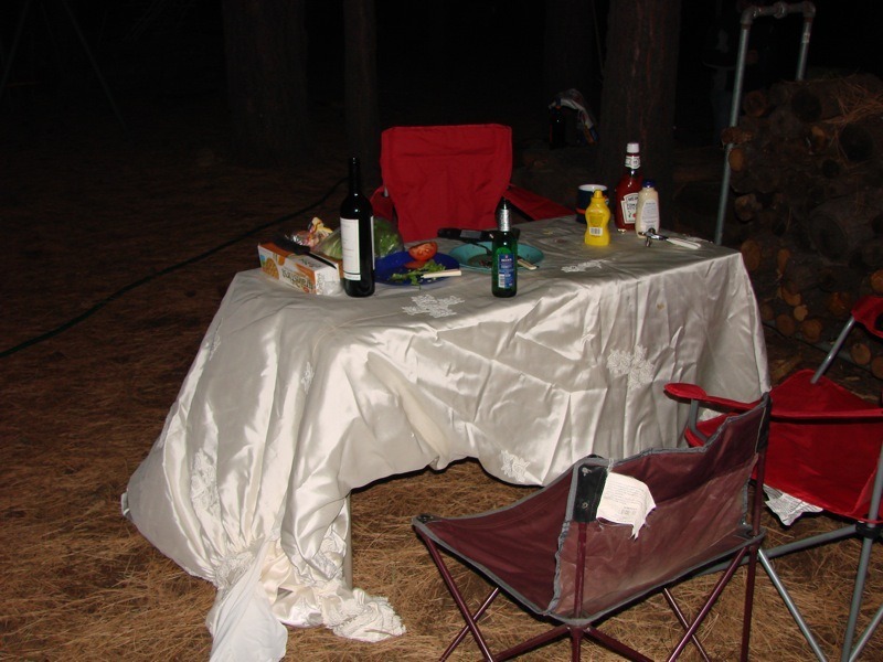 전 부인이 집에 놔두고 간 웨딩드레스 | 인스티즈