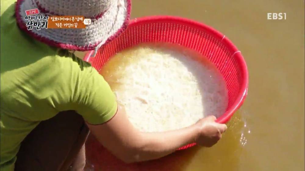 캄보디아 현지에서만 맛 볼 수 있는 황토 쌀국수 | 인스티즈