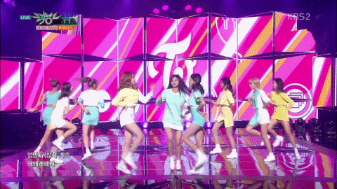 [twice] 오늘자 트와이스 급식단 움짤.gif | 인스티즈