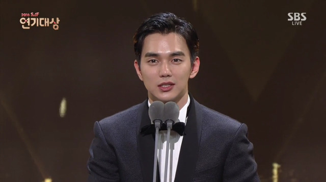 퍼주다 못해 연말 선물 꾸러미 수준이였던 2016 SBS 연기대상 | 인스티즈