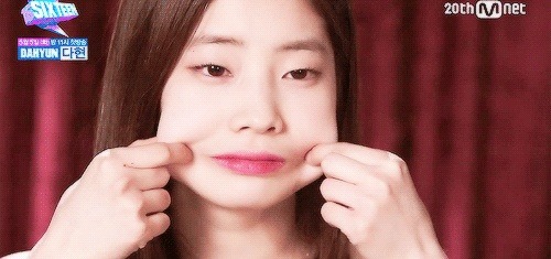 진사 가서 잘 자고있을지 걱정되서 올려보는 트와이스 다현 | 인스티즈