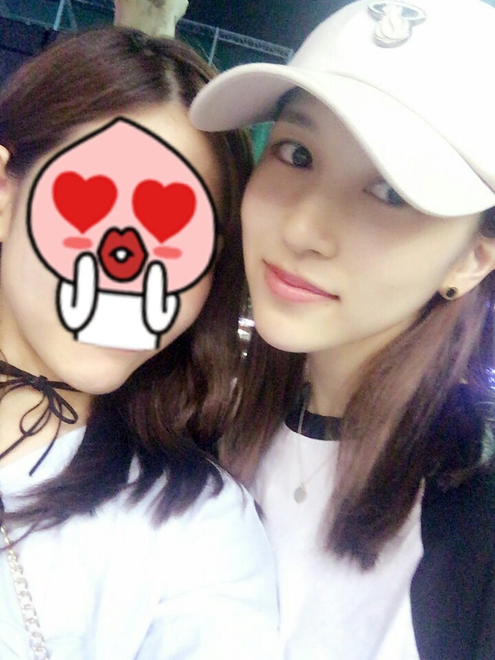 [트와이스] 지인과 사진찍은 미나 | 인스티즈