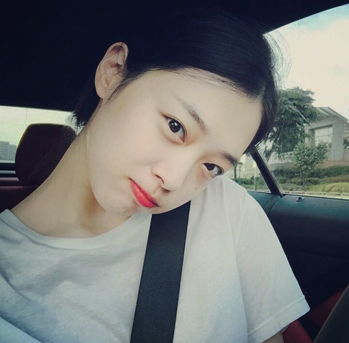 요즘 여자 카톡 프사로 많이 쓰이는 처자 | 인스티즈