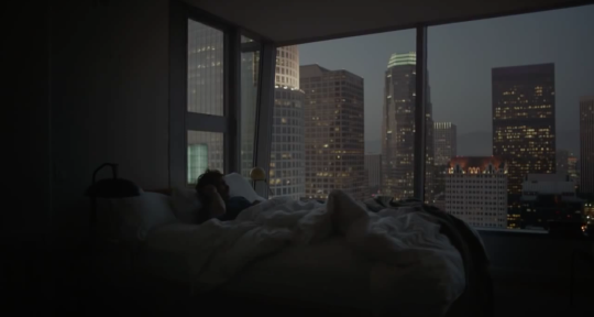 천천히 걸으면서 너를 추억한다 별처럼 아득하게 네가 내 머리위에 떠 있는 밤이다﻿﻿ | 인스티즈