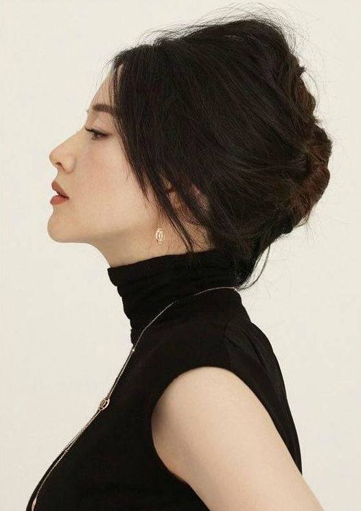 남자들이 좋아하는 목폴라와 민소매의 조합! | 인스티즈
