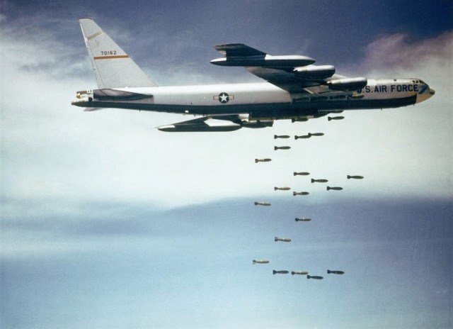 B-52 미국괌에서 한국오산까지 4시간만에 전진배치 | 인스티즈