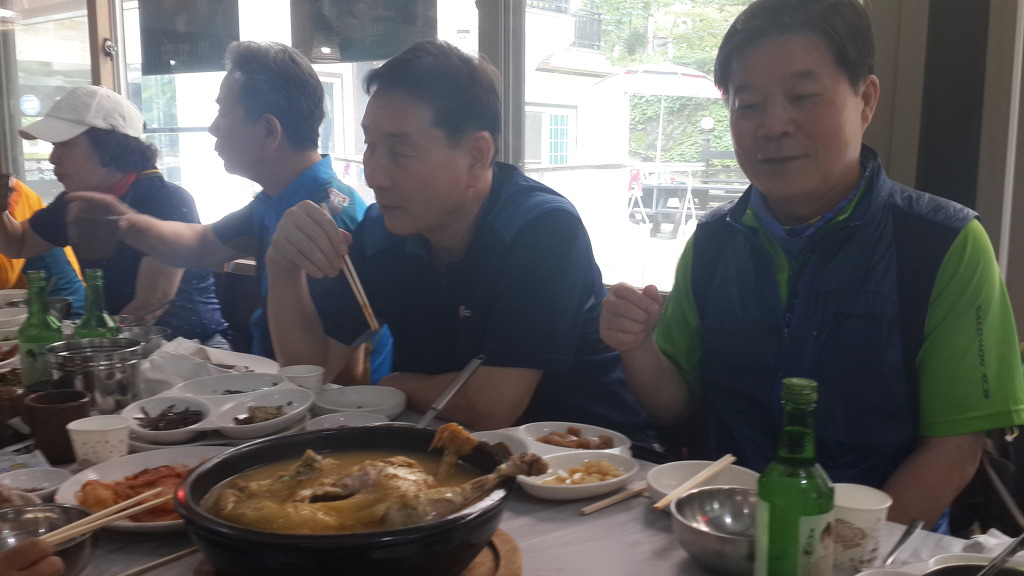 지리산옻닭 이미지