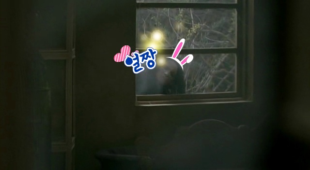 전 세계를 뒤흔든 공포! 공포영화 하면 떠오르는! 까진 아니었지만 꿀잼인【 하우스 오브 왁스 】02 | 인스티즈