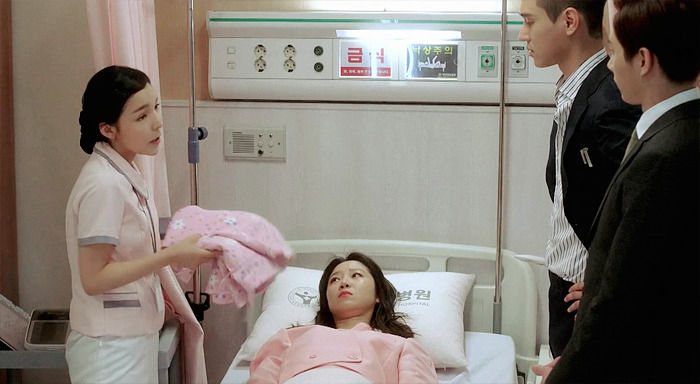 [질투의화신] 밴드 야무지게 붙여주는 간호사쌤ㅋㅋㅋㅋ+추가 | 인스티즈
