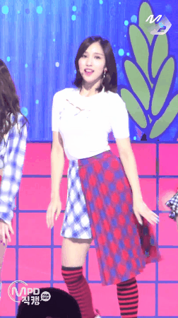 오늘자 엠카 미나&쯔위.gif | 인스티즈