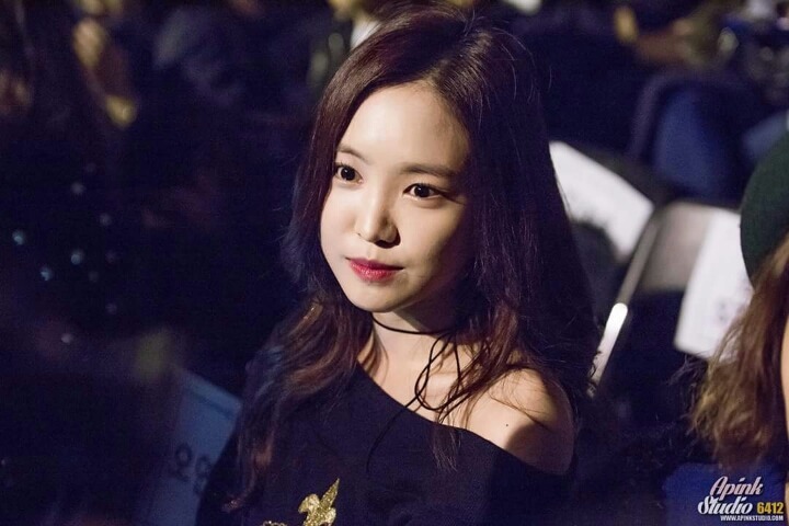 손나은의 어깨라인.jpgif | 인스티즈