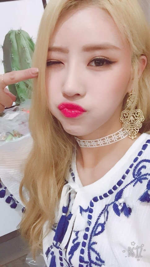 [러블리즈] 간만에 낮술해서 미주 | 인스티즈