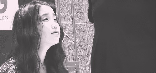 아이유 손.jpgif | 인스티즈