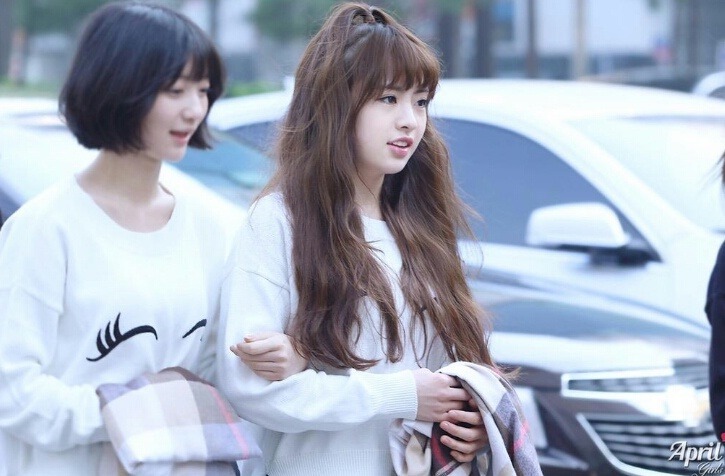 오늘 생일을 맞이한 걸그룹 오마이걸 신혜진.JPG | 인스티즈