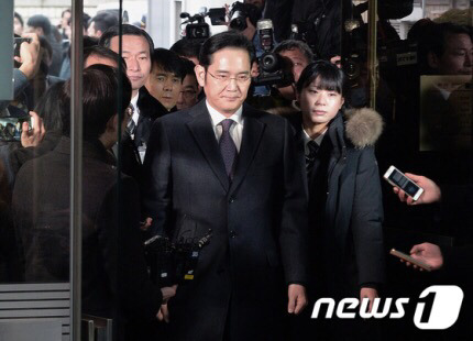 맨날 실실쪼개던 이재용.jpg | 인스티즈