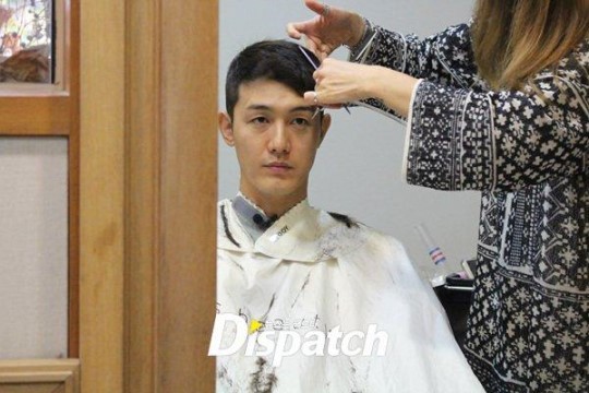 [D하인드] "이청아는 모릅니다"…이기우, 해병대 가는 길 | 인스티즈
