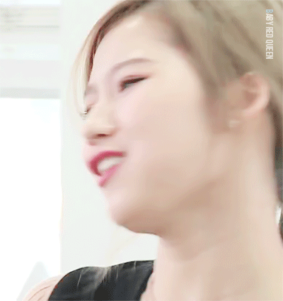 [트와이스] 미나토자키 사나 .gif | 인스티즈