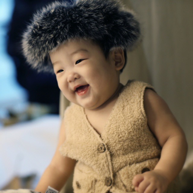  웃을 때 더 예쁘고 사랑스러운 서준이 | 인스티즈