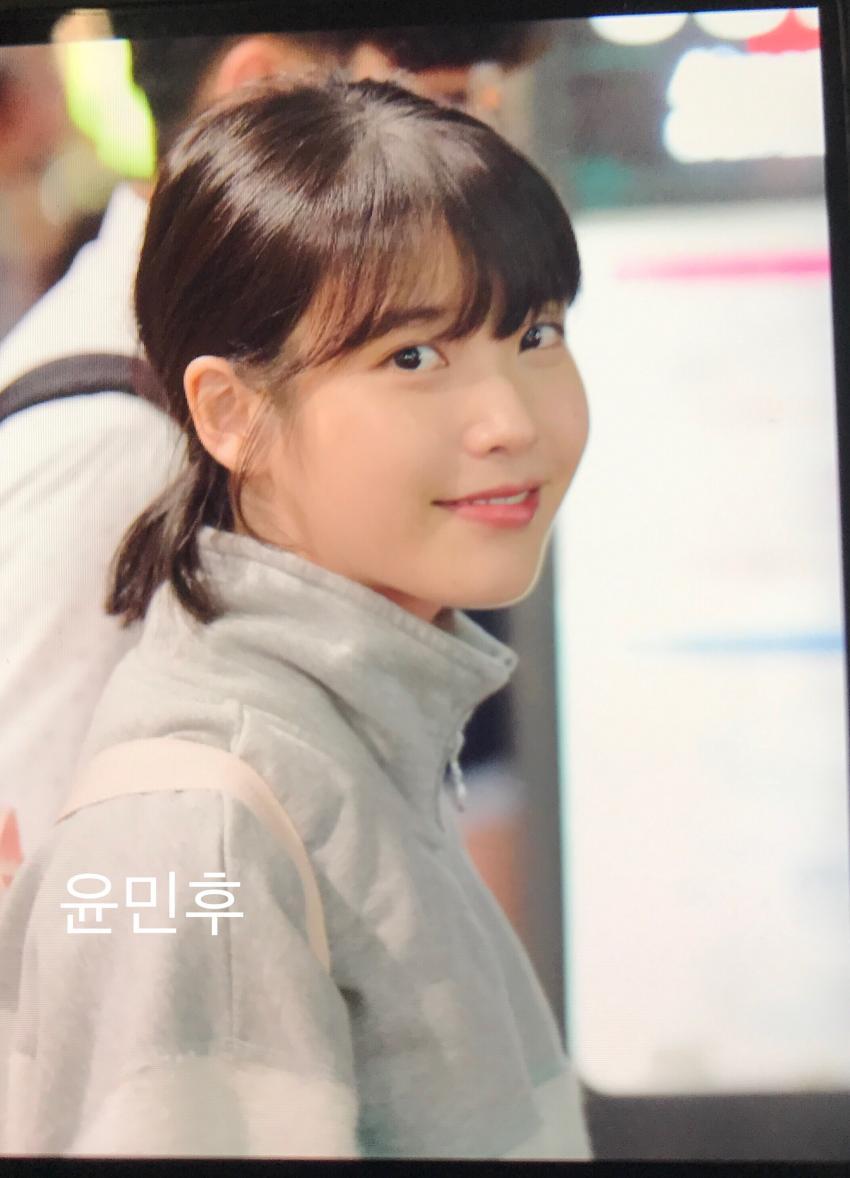 오늘자 아이유 | 인스티즈