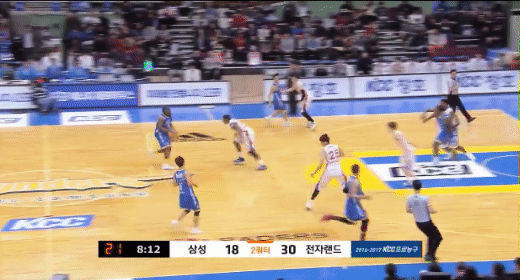 오늘자 국내농구에서 나온 대박덩크.gif | 인스티즈