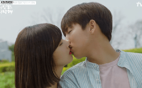 레드벨벳 조이 키스신 | 인스티즈