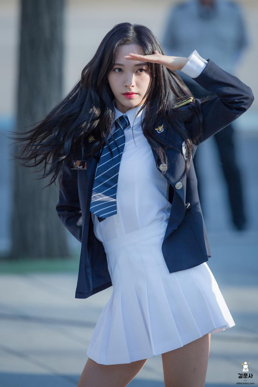 경찰복 입은 우주소녀 보나 | 인스티즈