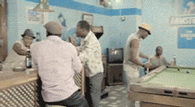 큰일났어!! 와이프 오고있다.gif | 인스티즈