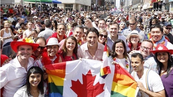 캐나다의 동성애 퍼레이드 | 인스티즈