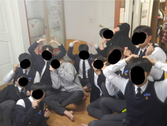 반 여학생이 아플 때 남학생들의 반응.jpg | 인스티즈
