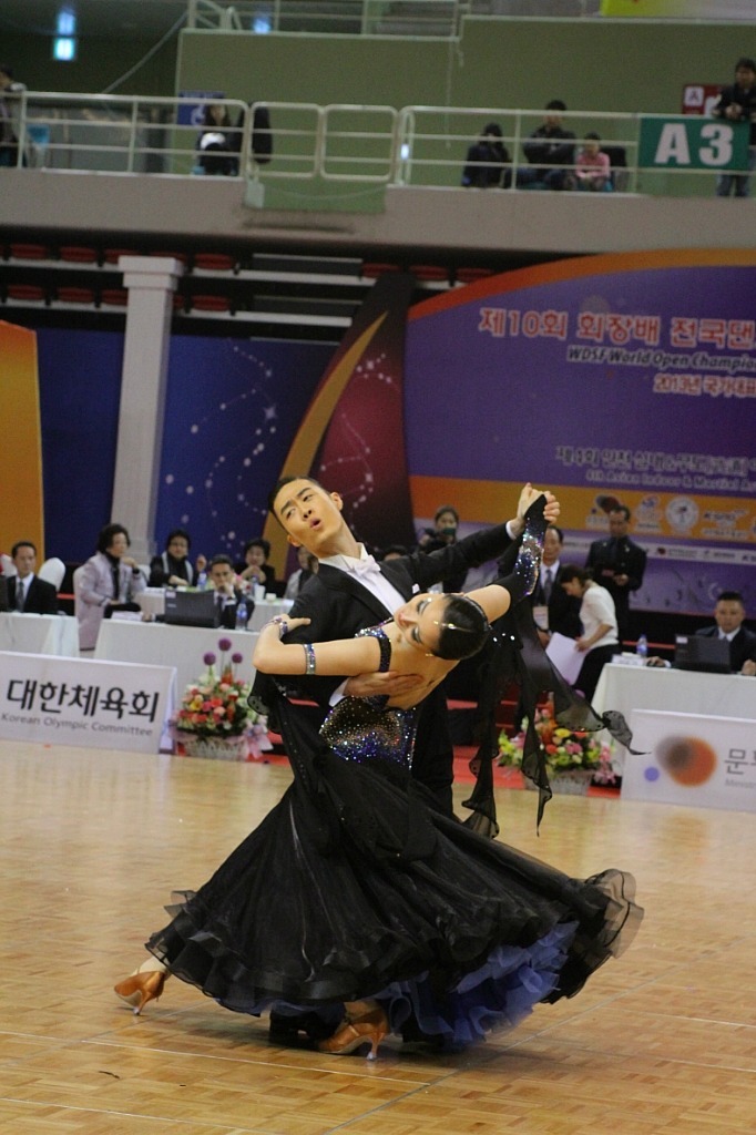 모던스포츠 이미지