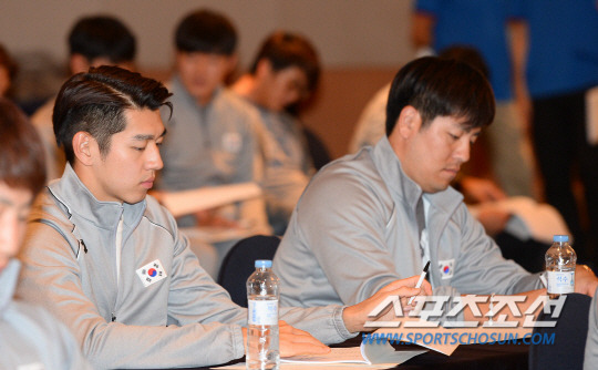 오늘자 프리미어12 대표팀 소집 이대은.jpg | 인스티즈