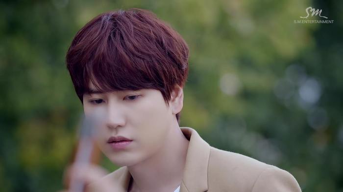  어이없는 규현 신곡 뮤직비디오 캡처 | 인스티즈