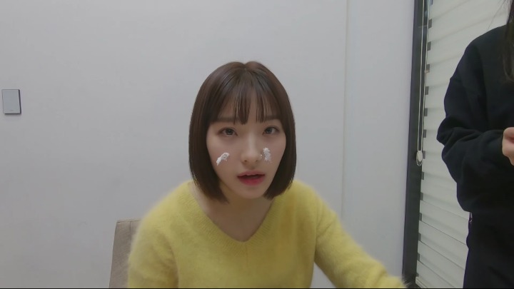 [Fromis_9] 캡틴 이새롬의 생일을 준비하는 귀요미들.jpg | 인스티즈