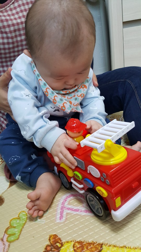 띠띠빵빵 이미지