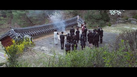 나에게만 그녀가 보이기 시작했다. 천우희 김남길 주연 ＜영화 어느날＞ 01 | 인스티즈