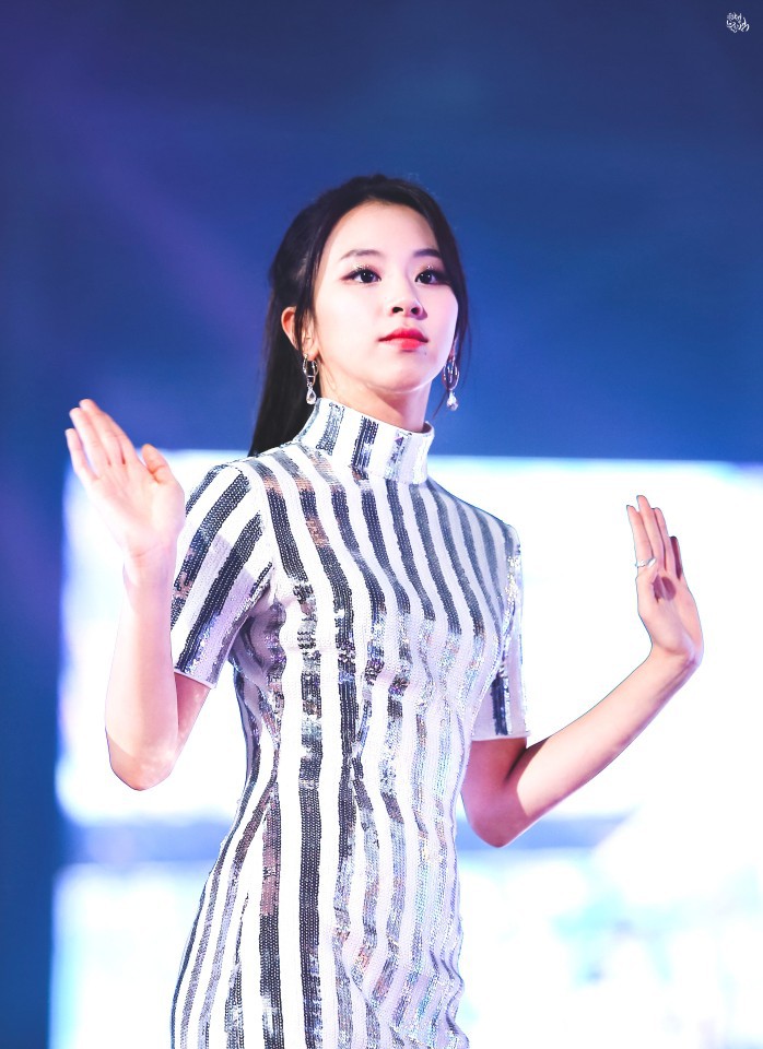 [2017] 1년간 월별 채영이 총정리 | 인스티즈