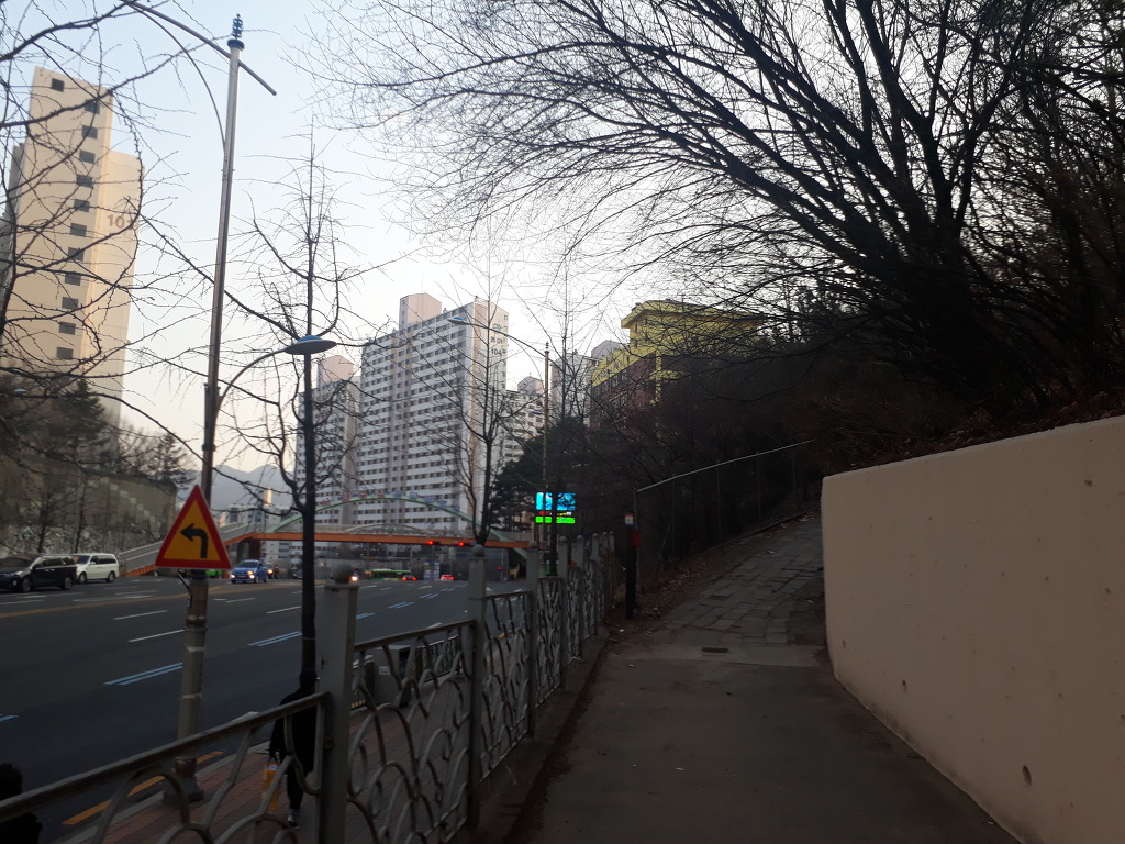 산책 E&D 이미지