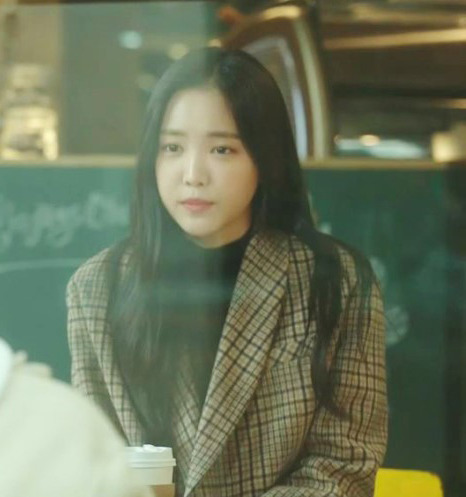 특별출연했던 손나은에게 화환 보낸 드라마팀.jpg(노희경 작가 홍종찬 감독) | 인스티즈