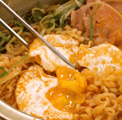 한 번 맛 보면 다시 찾게 된다는 마성의 해장라면 | 인스티즈