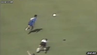 황선홍 골 넣고도 전혀 안 기뻐하던 시절.gif | 인스티즈