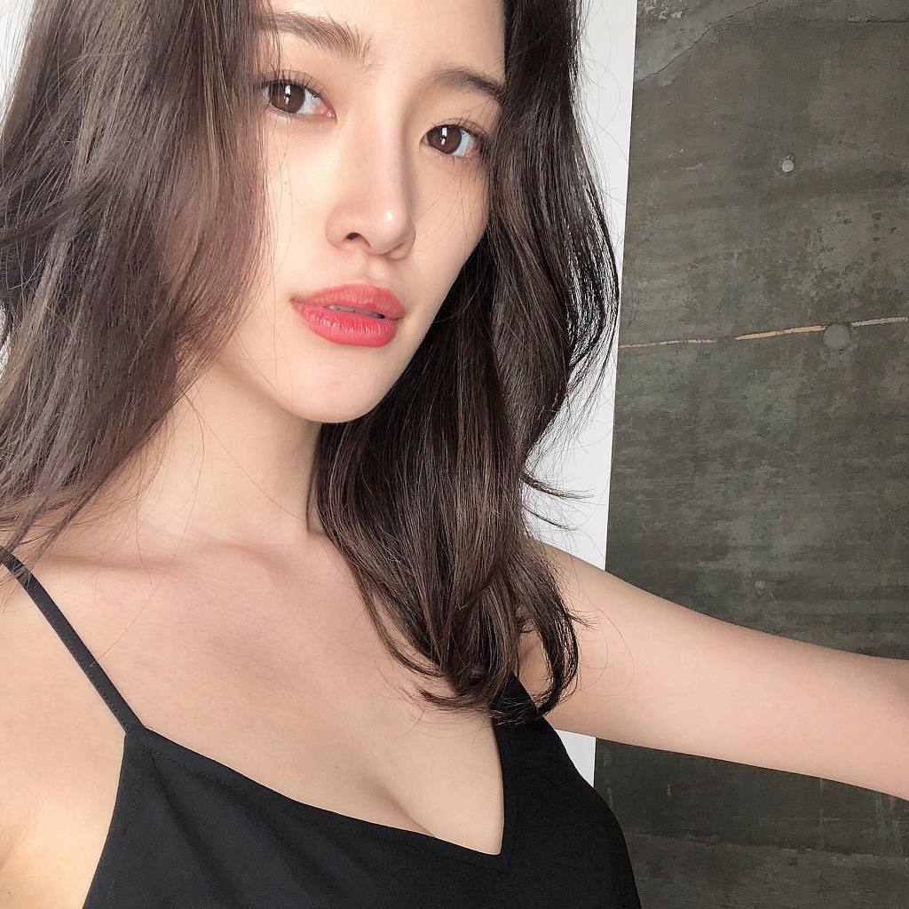 환한 웃음이 매력적인 일본 모델 | 인스티즈