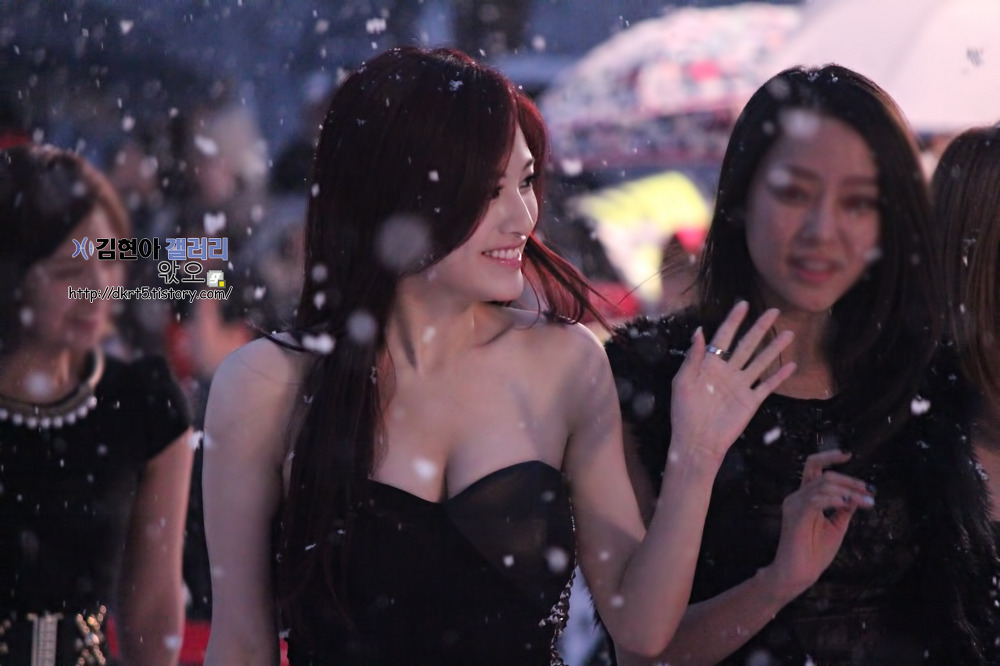 연출한것같은 김재경 레드카펫 | 인스티즈