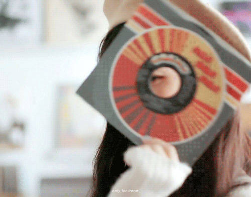 신발 모델 아이린.gif | 인스티즈