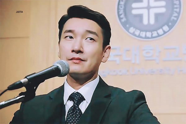 [라이프] 의사들 앞에서 히포크라테스선서 비꼬기 시전하는 어그로력 만렙 조승우 | 인스티즈