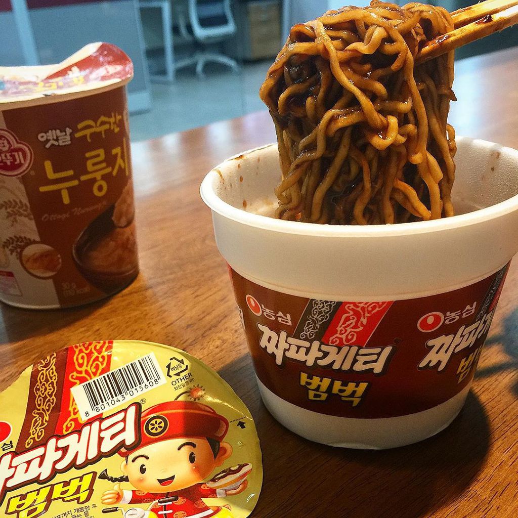 이 라면 한컵으로 배 안차는 사람 많음 | 인스티즈