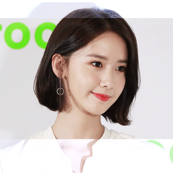 플래시 따위 이겨버리는 윤아.gif | 인스티즈